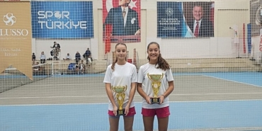 Osmangazi Belediyespor’dan Kortta Çifte Gurur